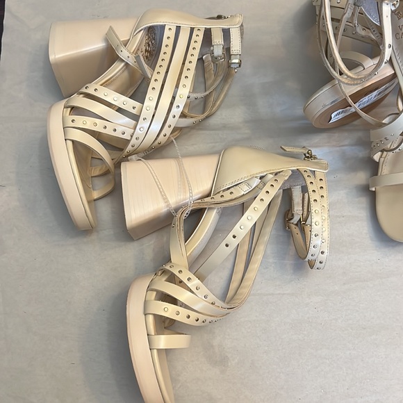 VINCE CAMUTO Nanthie Leather Studded Strappy Platform Sandals In Warm Vanilla - Picture 7 of 14